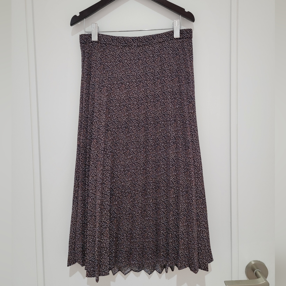 SET Jcrew polka-dot shirt+pleated skirt